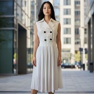 White Pleated Sleeveless Collar Dress Size 6